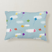可愛数々のい色の飛んでいる凧キッズパターン アクセントクッション (裏面)