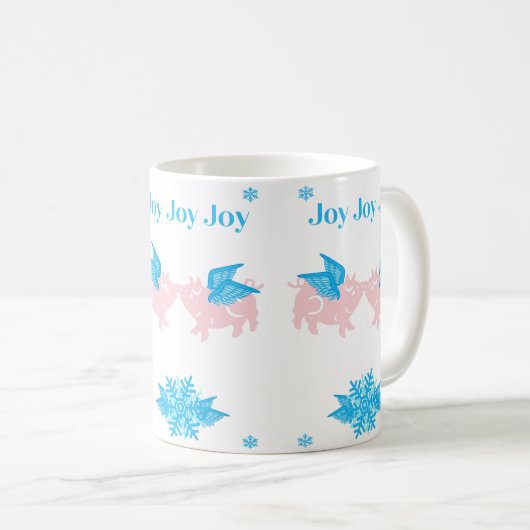 可愛飛んでいるい羽キスをする付きピンクピッグススノーフレーク コーヒーマグカップ (正面右)