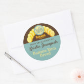 台所から缶詰のバナナのパン ラウンドシール (封筒)