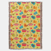 台所道具のカラフルなパターン スローブランケット (正面縦)