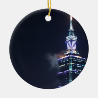 台湾のクローズアップの台北101タワー セラミックオーナメント