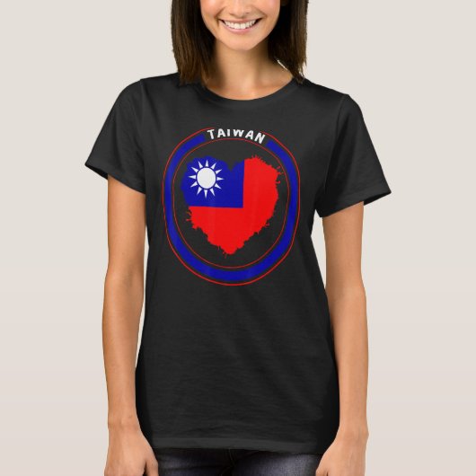 台湾国旗のハートのサポ中国のート Tシャツ (正面)