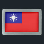 台湾国旗を持つベルトバックル 長方形ベルトバックル<br><div class="desc">台湾の旗はっきりしたを特集したベルトユニークバックルで台湾プライドの声明を！このベルトバックルは台湾の旗のデザインを誇り高く飾り、12の光を持つ白い太陽を含む離れ、トップコーナーに青い長方形の赤い背景を飾る。台湾の民主主義と自由の精神を象徴するこの象徴的なデザインは、国の文化と豊かな鮮やか歴史を表している。耐久性の高い素材を使用したベルトバックルにより、機能性とスタイルを両立。あなたはは文化イベントに参加したり、国のプライドを見せたり、単に自分の日常の服装を高めたりするにしても、このアクセサリーは台湾の伝統のtouchを追加する。台湾の国民、旅行者、または台湾文化に憧れる人に理想的な、このベルトのバックルは台湾のアイデンティティーを祝意味のあるアクセサリーである。</div>