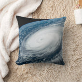 台風のヒンナムナー。 クッション (ブランケット)