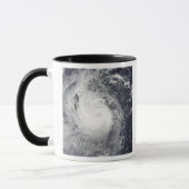 台風みりなえ西へ向かう マグカップ (左)