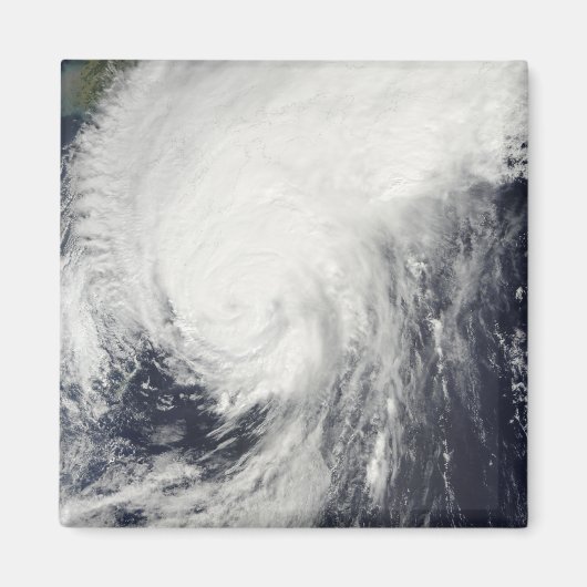 台風メロールが日本に接近 マグネット (正面)