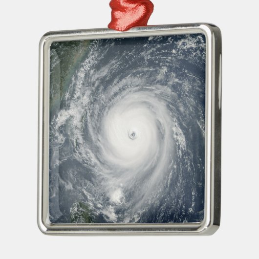 台風竜王が台湾に接近 メタルオーナメント (左)