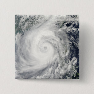 台風2号 缶バッジ