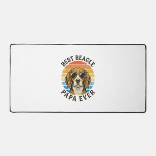 史上最高のビーグルパパ ビンテージな犬の父Tシャツデザイン デスクマット