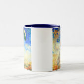 右にパラソルを置いたモネの女性 ツートーンマグカップ (中央)