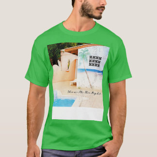 右を見せる Tシャツ