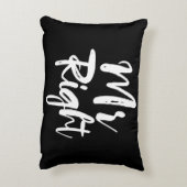 右タイポグラフィ黒白 アクセントクッション (裏面(縦))