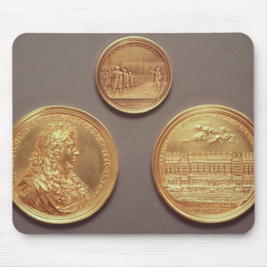 右ページ=トマスBernard著「Lesレビュー」の、; 底 マウスパッド (正面)