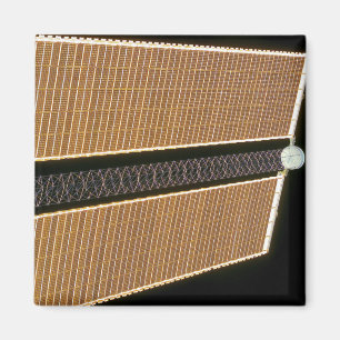 右舷の太陽光線を集めるためのアンテナの翼のパネル マグネット