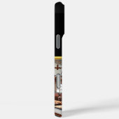 司法会議所が待ち構えている Case-Mate iPhoneケース (裏面 / 右)