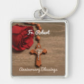 司祭叙勲記念日レッドローズとロザリオ キーホルダー (正面)