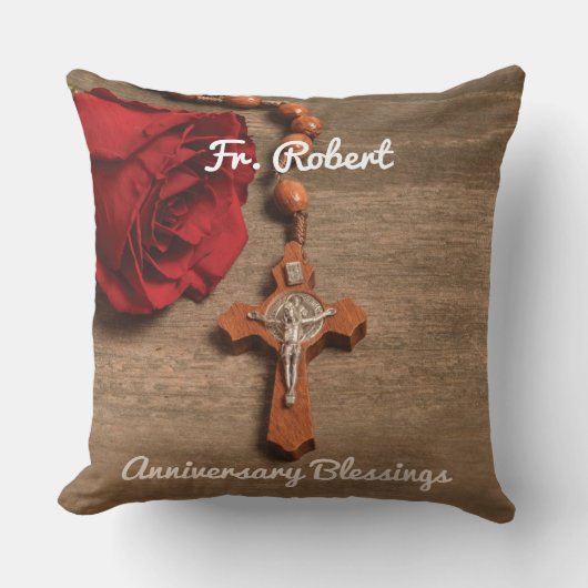 司祭叙勲記念日レッドローズとロザリオ クッション (正面)