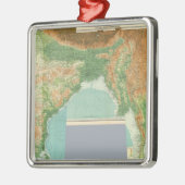 合成のインド メタルオーナメント (左)