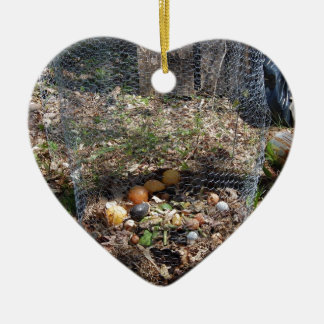 合成物の山を包含して下さい セラミックオーナメント