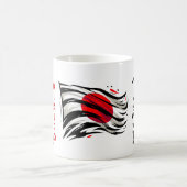 合気道の漢字と日の丸のデザインがプリントされたドリンクマグ コーヒーマグカップ (中央)