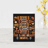 同じハートを持っている 黒人歴史月間 アフリカ カード (黄色い花)