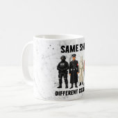 同じ違うコスチューム コーヒーマグカップ (正面左)