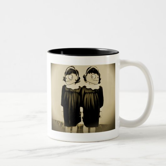 同一のクローン ツートーンマグカップ (右)