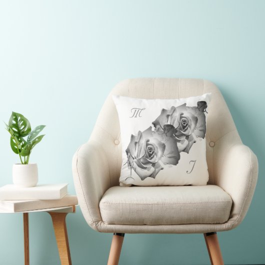 名エレガントモノグラムの前バラ装飾用クッション クッション (椅子)