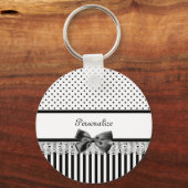 名ガーリー前の白ビクトリアンストライプ黒の文字 キーホルダー (正面)