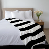 名クラシック前の黒と卵殻の白ストライプい シェルパブランケット