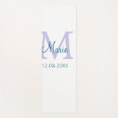 名シンプルミニマル前モノグラム紫の緑の日付を追加 ヨガマット (正面)