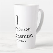 名シンプルミニマル前groomsmanの追カスタム加 カフェラテマグ (右アングル)