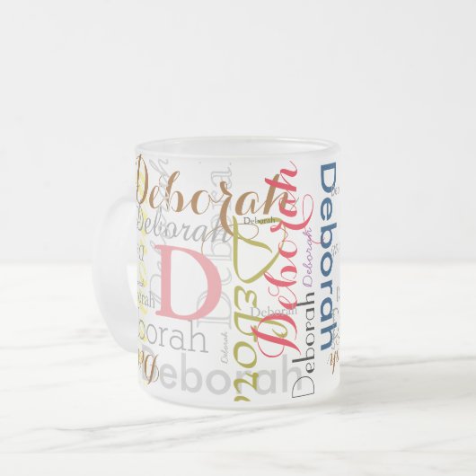 名パーソナライズされた前とイニシャルタイポグラフィ フロストグラスマグカップ (正面左)
