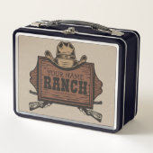 名パーソナライズされた前カウボーイガンズウェスタンランチサイン メタルランチボックス (正面)