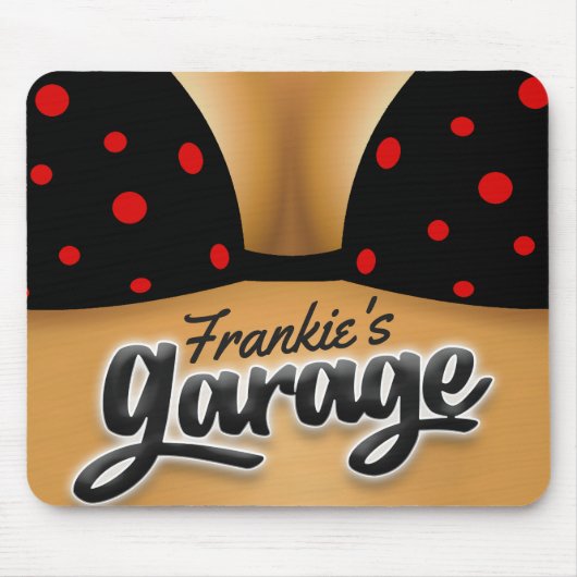 名パーソナライズされた前ビキニBabeガールマンケーブガレージ マウスパッド (正面)