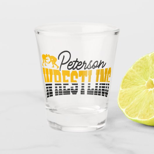 名パーソナライズされた前レスリングスクールチームレスラー ショットグラス (正面)