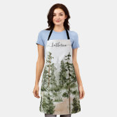名パーソナライズされた前素朴松の森ピナリー エプロン (着用した状態)