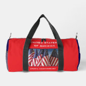 名パーソナライズされた前250周年記念USAフラグ ダッフルバッグ (裏面)