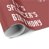 名パーソナライズされた前&年代誕生日レッド ラッピングペーパー (ロールコーナー)