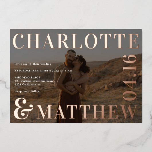 名モダンはっきりした2枚の写真を重ねて結婚バラ 箔招待状 (正面)