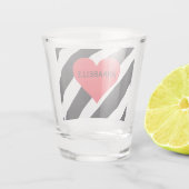 名モダンパーソナライズされた白黒ストライプのCute ショットグラス (裏面)