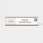 名モノグラムの前と署エレガント名/QRコード デスクネームプレート (正面)