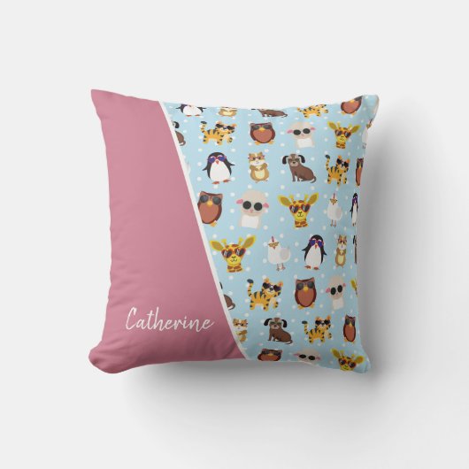 名前がサングラスに登場するかわいい動物たち クッション (正面)
