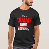 名前が分からないのはトミーだ Tシャツ (正面)