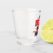 名前が分からないようなディロン ショットグラス (左)