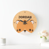 名前が大パーソナライズされた時計のかわいい虎 ラージ壁時計 (ホーム)