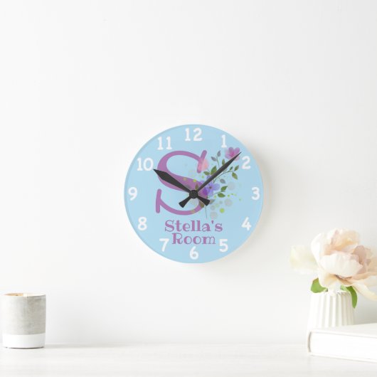 名前とイニシャルを持つフローラデザインの時計 ラウンド壁時計 (ホーム)