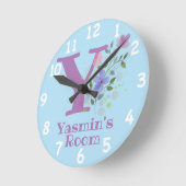 名前とイニシャルを持つフローラデザインの時計 ラウンド壁時計 (傾斜)