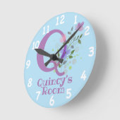 名前とイニシャルを持つフローラデザインの時計 ラウンド壁時計 (傾斜)