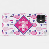 名前とイニシャル、ピンクと紫のテニスラケット Case-Mate iPhoneケース (裏面(横))